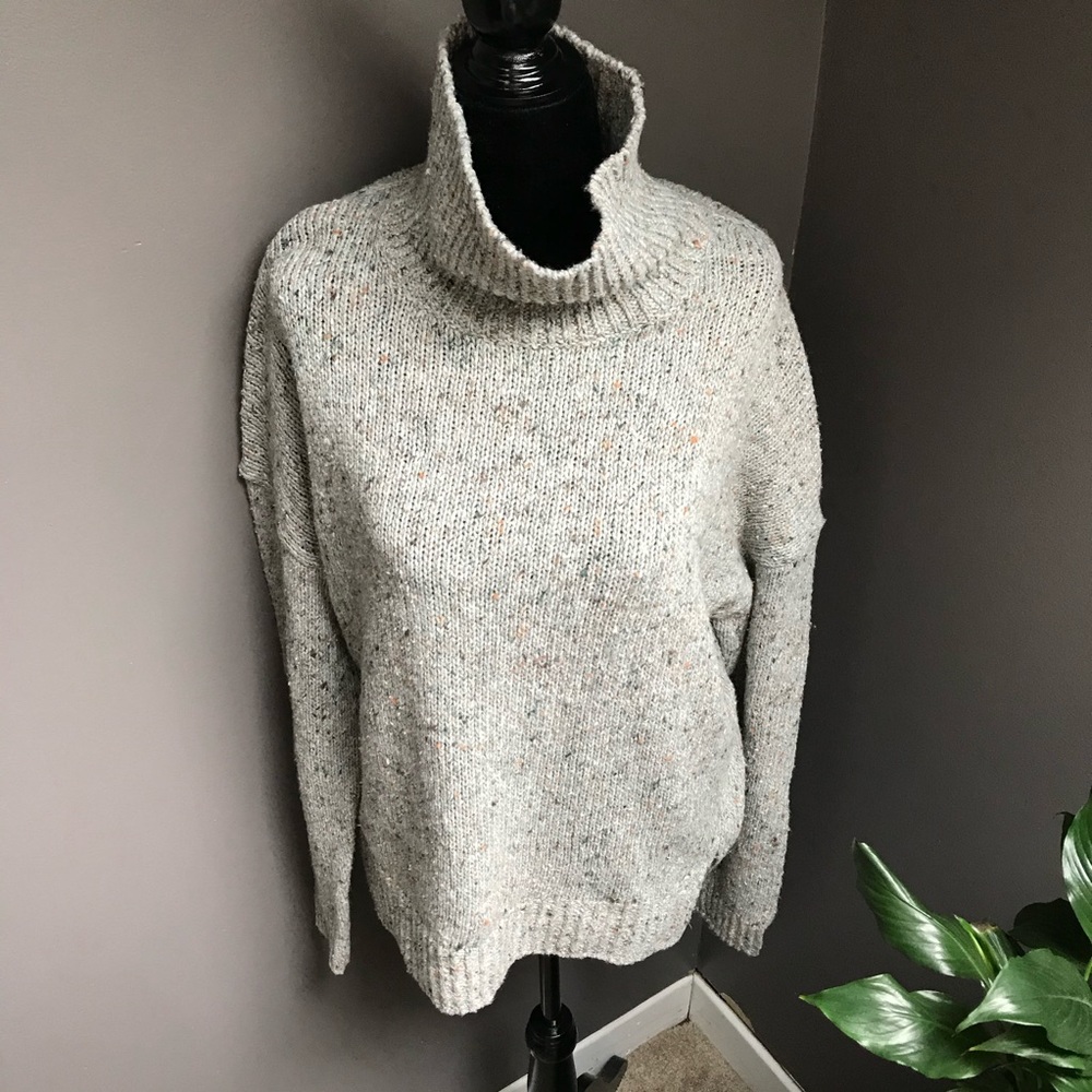 NWT EN Thread Women’s Knitted Turtleneck Sweater